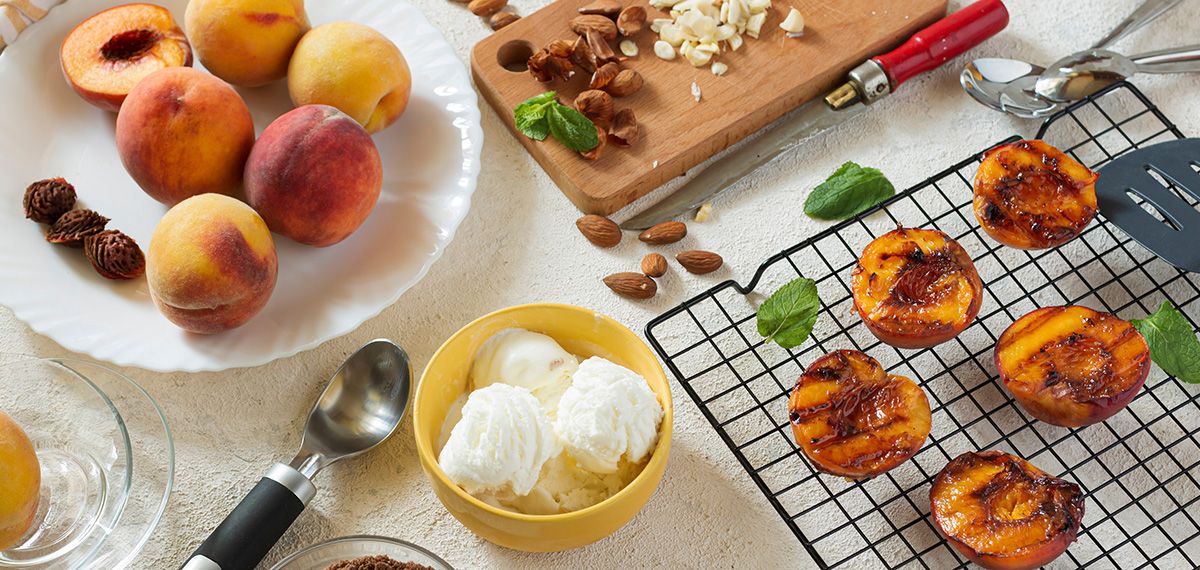 Tasty Ways to Cook with Georgia Peaches by Hale Groves