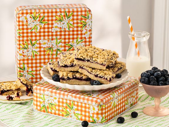 8 Blueberry Crumble Bars