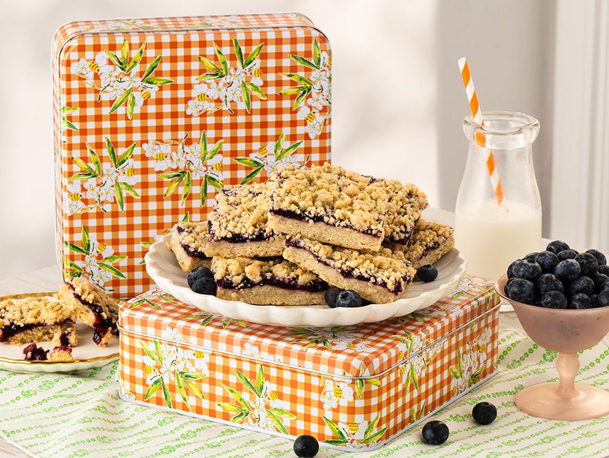 8 Blueberry Crumble Bars