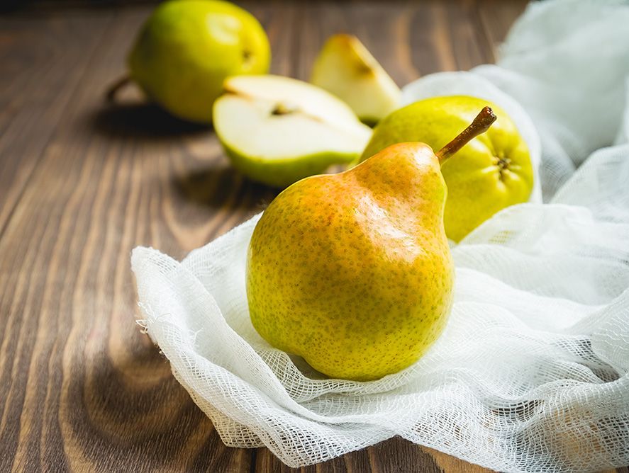 hg24-bartlettpears_01.jpg